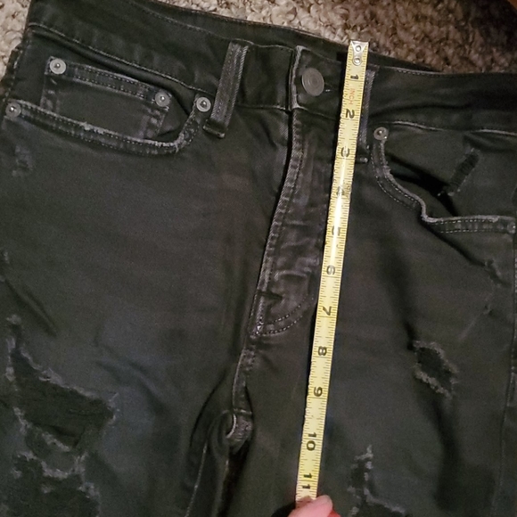 AEO high waisted distressed black jeans - Picture 10 of 11